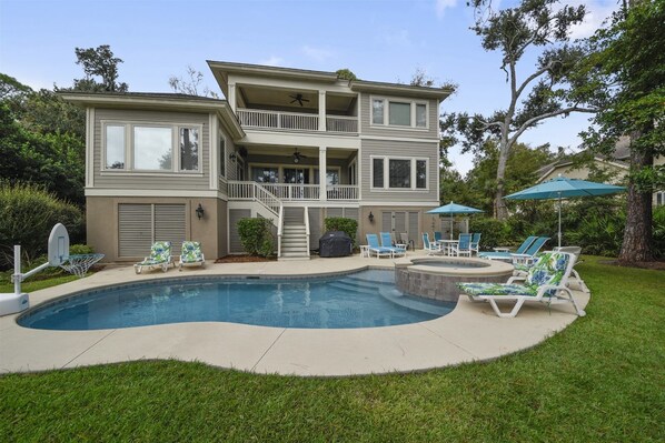 Outdoor pool - Mooring Buoy 54 (Hilton Head Island)