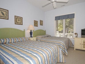 7 bedrooms, desk, free WiFi - Full Sweep 67 (Hilton Head Island)