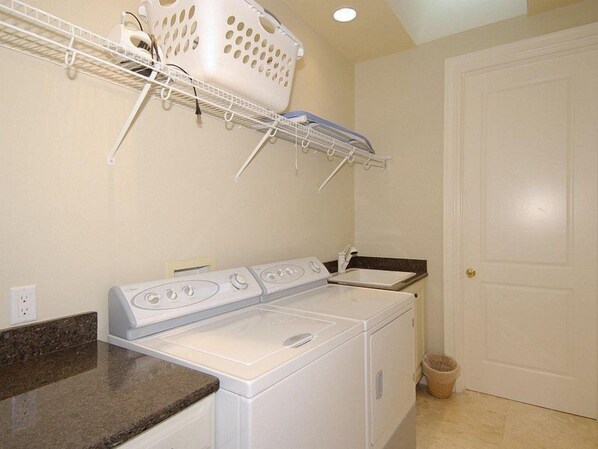 Laundry room - Lark 7 (Hilton Head Island)