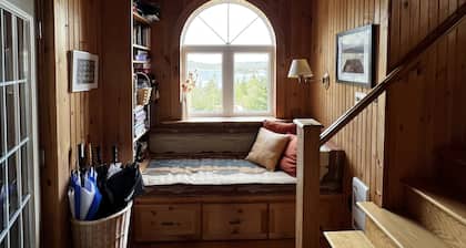 Tors Cove Pond Retreat