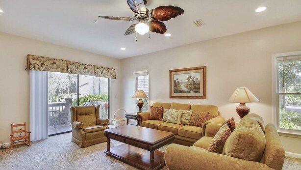 LCD TV, DVD player - Ocean Breeze 7 (Hilton Head Island)