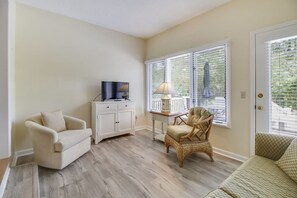 Een televisie en een dvd-speler