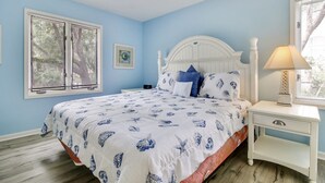 Room - Mooring Buoy 84 (Hilton Head Island)