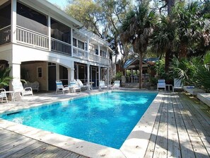 Outdoor pool - Dogwood 5 (Hilton Head Island)