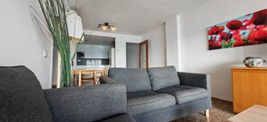 TV - Mar Bella💙 Sea view💙 Central💙 Wi-Fi 💙 By Mi Casa Lloret (Lloret de Mar)