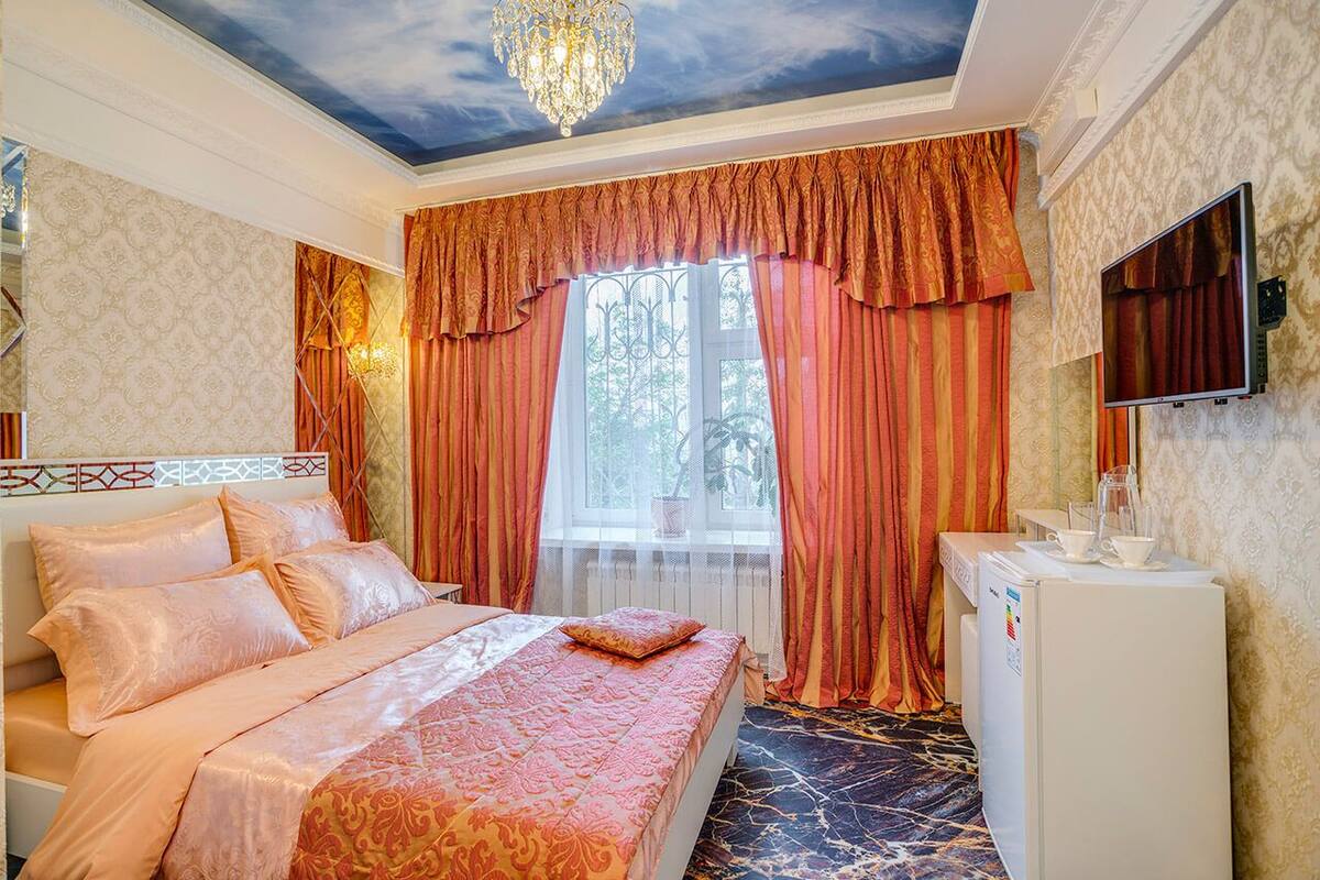 Soundproofing, free WiFi