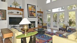Living area - Hunt Club 5 (Hilton Head Island)
