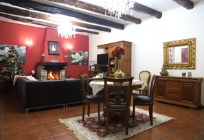 Dining - Luxury country house in rural Gêres (Terras de Bouro)