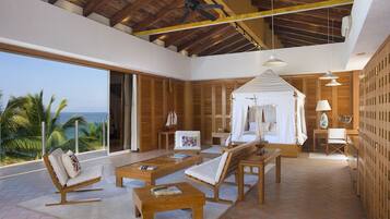 8 bedrooms, iron/ironing board, free WiFi, bed sheets