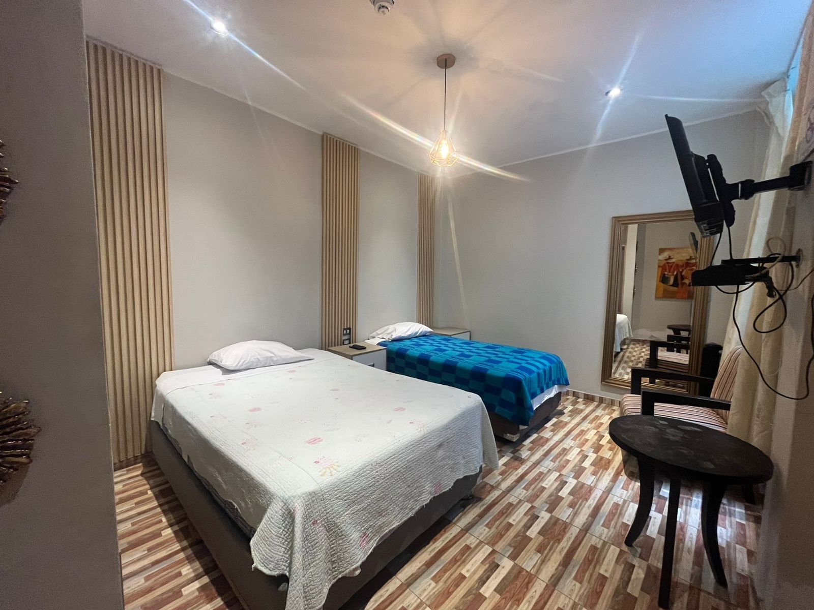 Wifi gratis y ropa de cama 