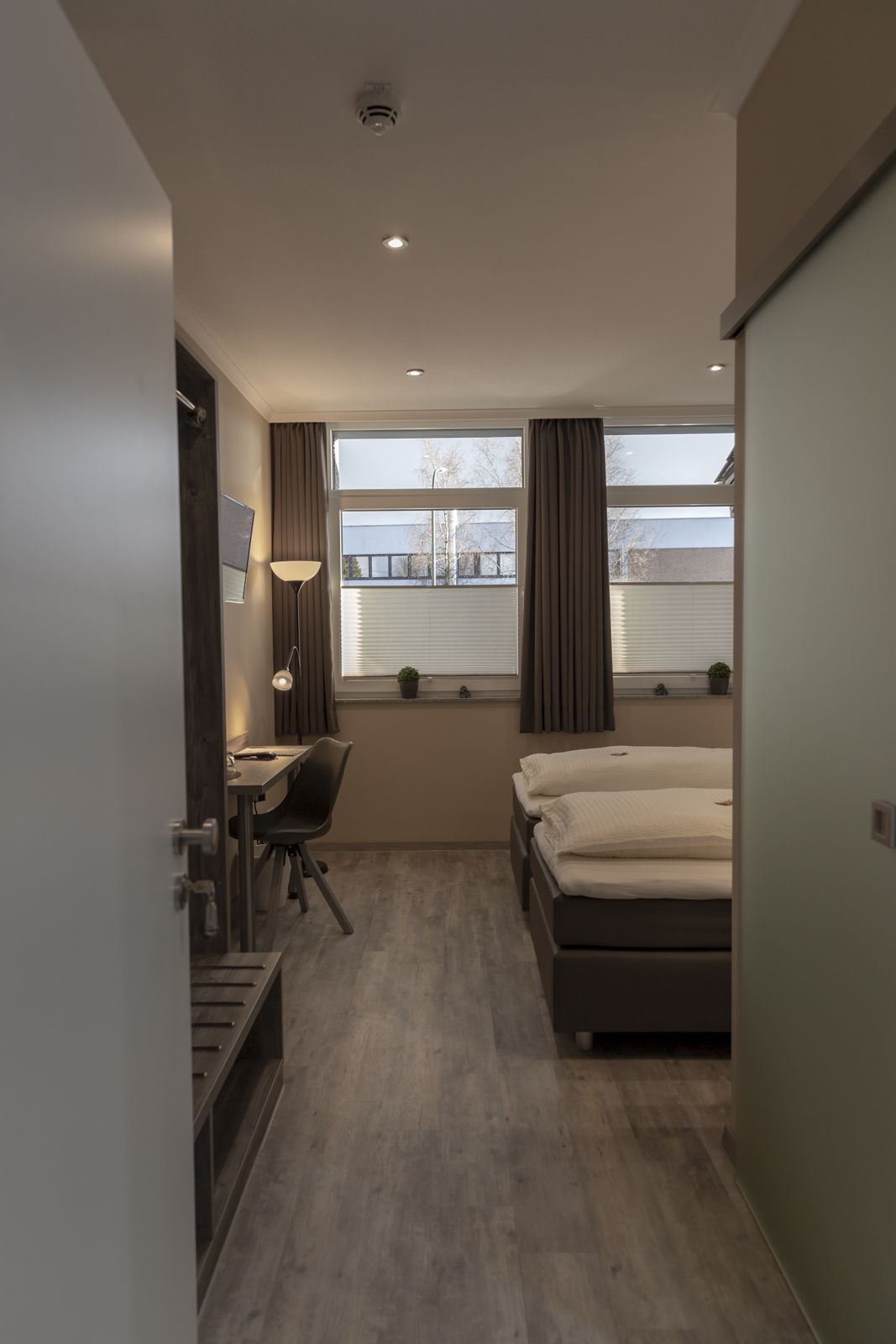 standard double or twin room | hypo-allergenic bedding, desk, free wifi, bed sheets