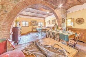 Dining - Farmhouse "Il Poggiarello" - La Bottega (Foiano della Chiana)