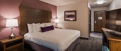 Blendingsgardiner, strykejern/-brett, wi-fi (inkludert) og sengetøy