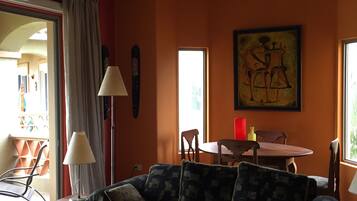 TV, music library, stereo