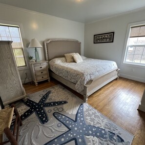 4 bedrooms, iron/ironing board, travel cot, free WiFi