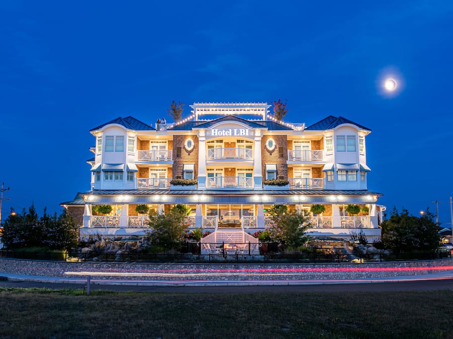 Façade de l’hébergement - soirée/nuit