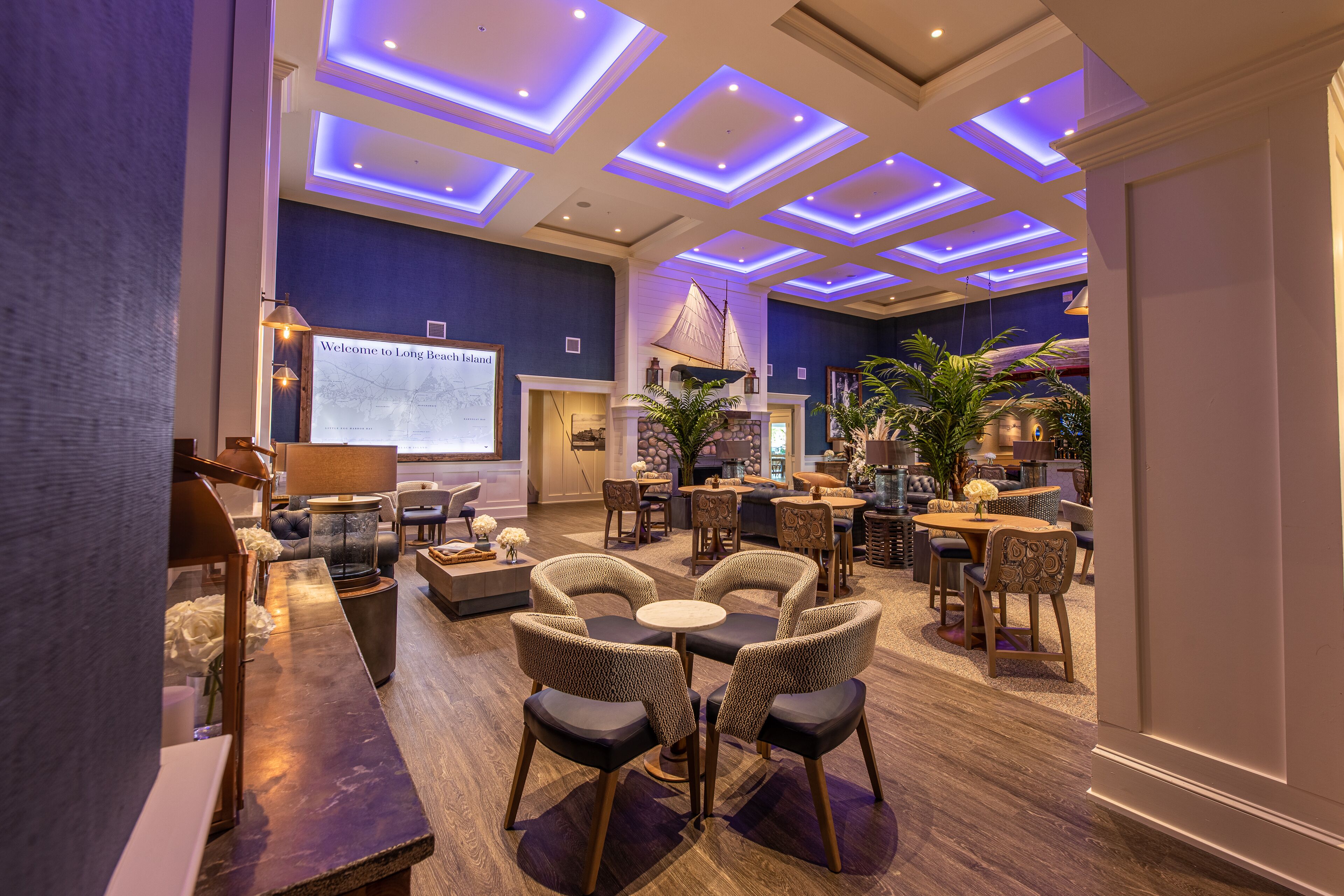 3 barer/lounger, lobbylounge och bar på takterrassen