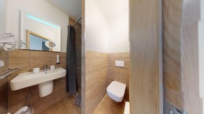 Flat-screen TV, heated floors