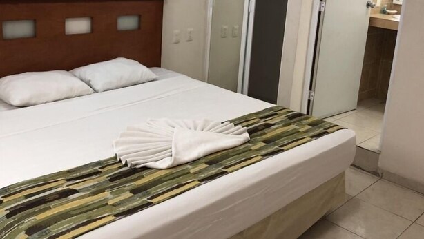 Basic Double Room, 1 King Bed | Free WiFi - Xcalak Hotel Boutique (Chetumal)