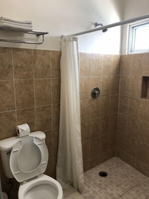 Basic Double Room, 1 King Bed | Bathroom | Shower, free toiletries, towels - Xcalak Hotel Boutique (Chetumal)