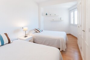 3 habitaciones, tabla de planchar con plancha y wifi gratis 