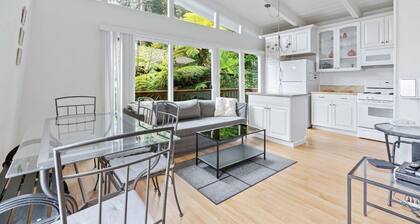 Beach home just a few steps away from Rio Del Mar Beach!