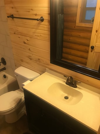 Bathroom. Cabin 6