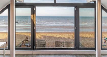 Idyllic Seaside Stay with Stunning Views