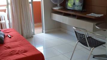 1 dormitori, planxa i posts de planxar, wifi gratuïta i roba de llit