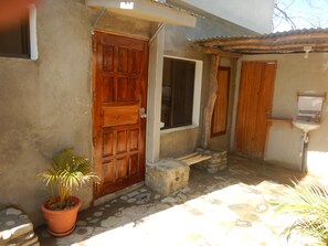 Economy Quadruple Room, Multiple Beds, Non Smoking, Garden View | Bathroom