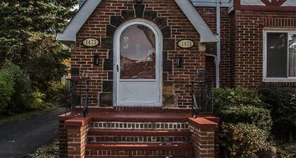 Gem Stone Villa 1-- Less than 15 min to CWRU/Cleveland Clinic