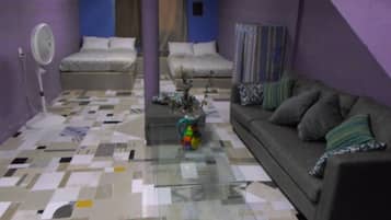 Comfort Double Room, 2 Queen Beds | Minibar, rollaway beds, free WiFi