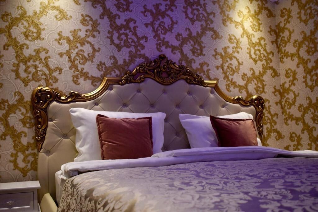 Minibar, escritorio, wifi gratis y ropa de cama 