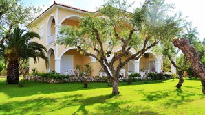 Garden - Soulis studios&apartments (Zakynthos)