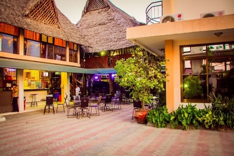 Terrace/patio. City Style Hotel