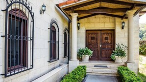 Property entrance - Casa Toscana (Sardinal)