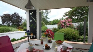 Balcony - Jardin De Marceau (Blasimon)