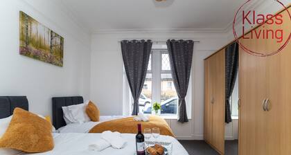 Albion Apartment tarjoaa ilmaisen pysäköinnin