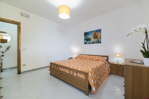 1 bedroom, travel crib, free WiFi, bed sheets