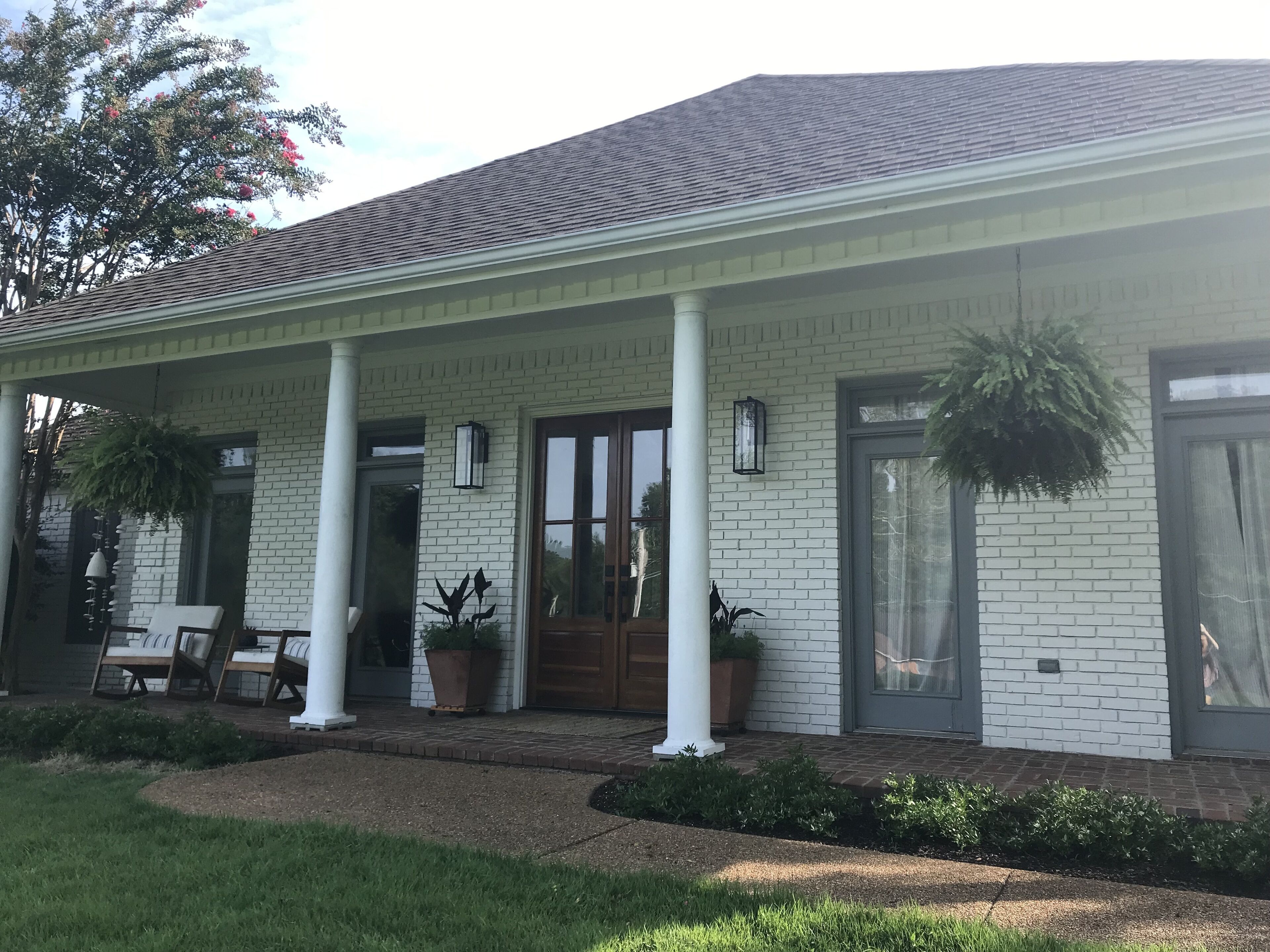 Large 4 bedroom House 2 Miles from Ole Miss