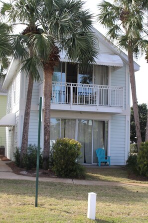Exterior - Nantucket Cottage 11-A Upstairs Cottage (Destin)