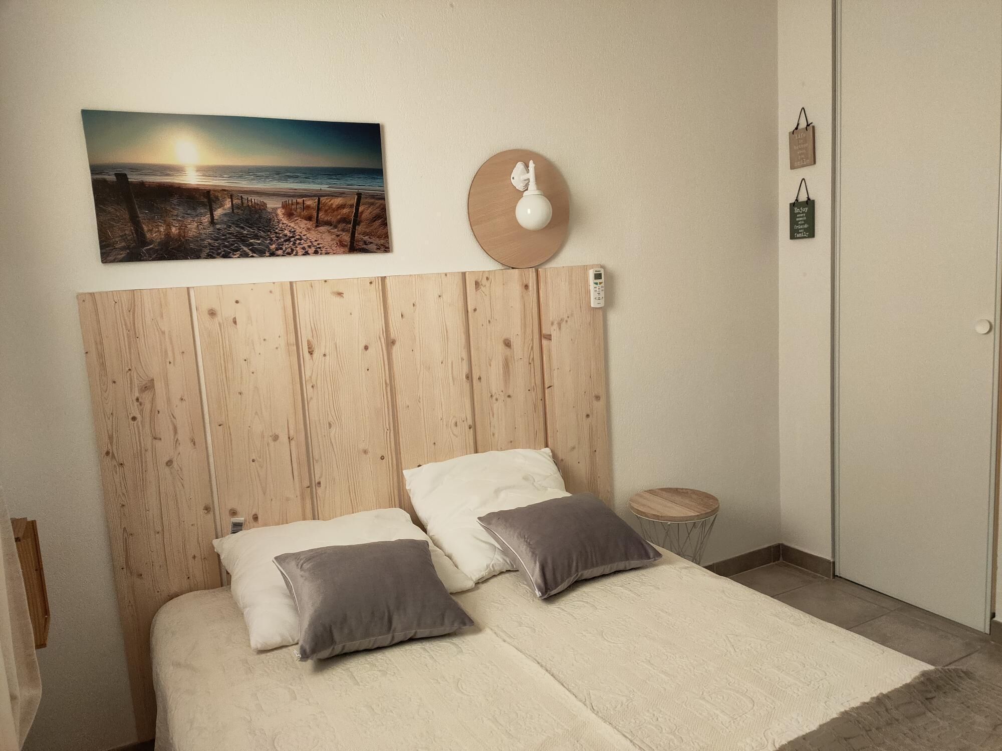 3 slaapkamers, een strijkplank/strijkijzer, reisbedje, gratis wifi