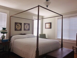 4 多间卧室、熨斗/熨衣板、WiFi、床单