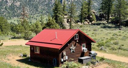 Peaceful Mountain Retreat! Hot Tub Stargazing & Epic Lumpy Ridge Views!