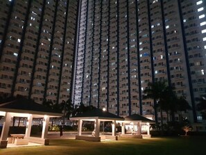 Exterior - MOJA'S PLACE @ LIGHT RESIDENCES (Mandaluyong)