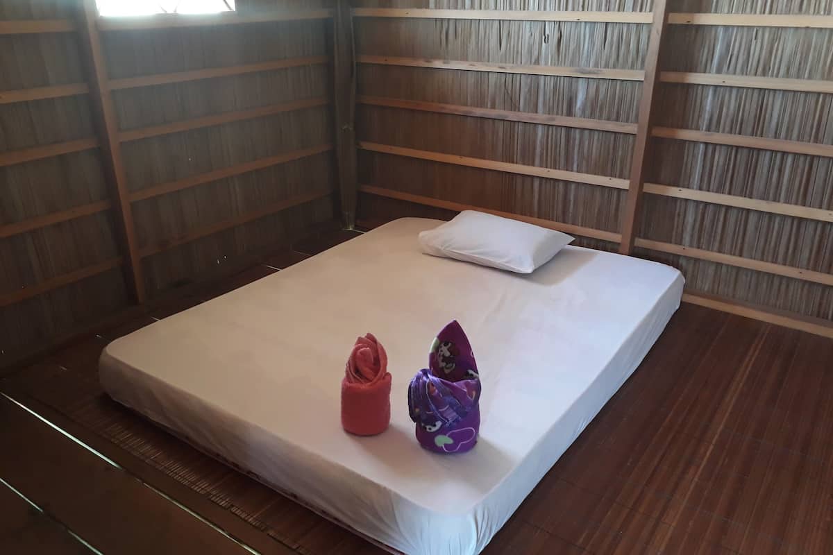 Standard Double Room | Cadar katil 