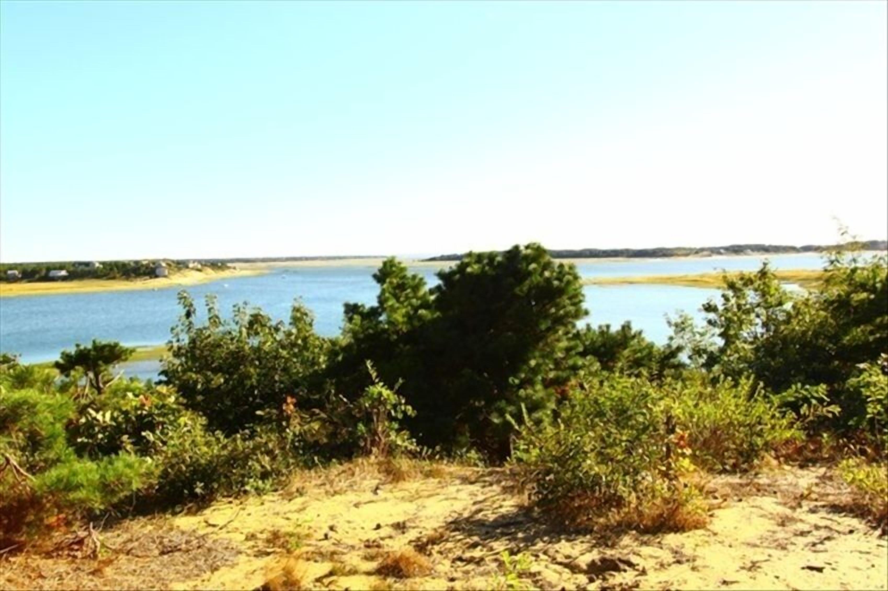 Sandune Pleasant Point, Fleet, on Cape Cod