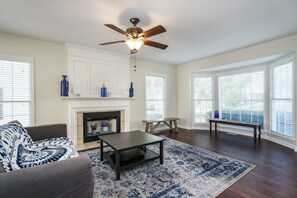 Smart TV, Netflix, streaming services