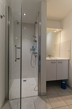 Dusche, Haartrockner