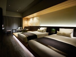 Odada kasa, ses yalıtımı, ücretsiz kablosuz İnternet, çarşaf takımı 